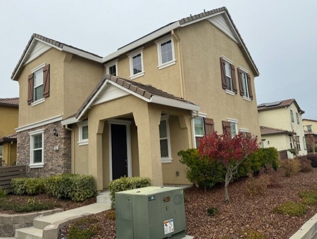 Foto del edificio - Home for Rent in Roseville, CA