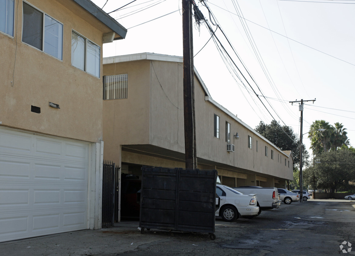 5120 San Bernardino Street - 5120 San Bernardino St