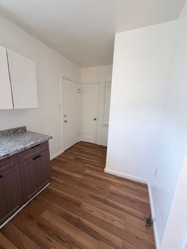 Foto del edificio - 2802 Monterey St
