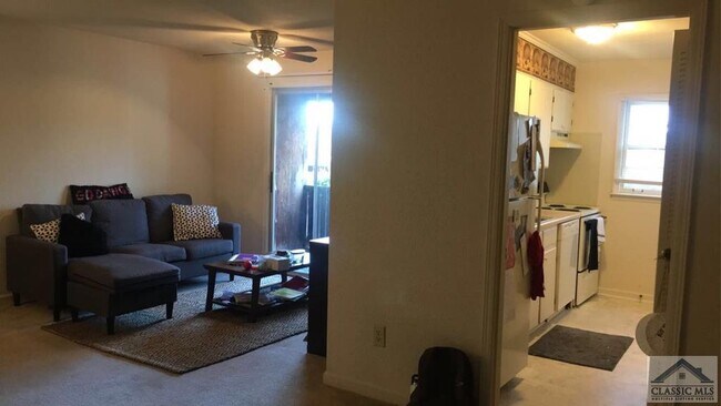 Foto del edificio - 416 Springdale St