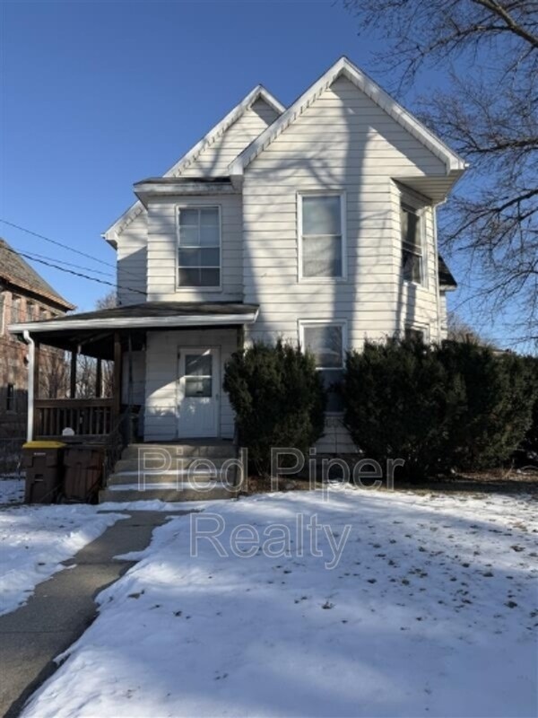 Foto del edificio - 1219 1/2 S Chicago Ave