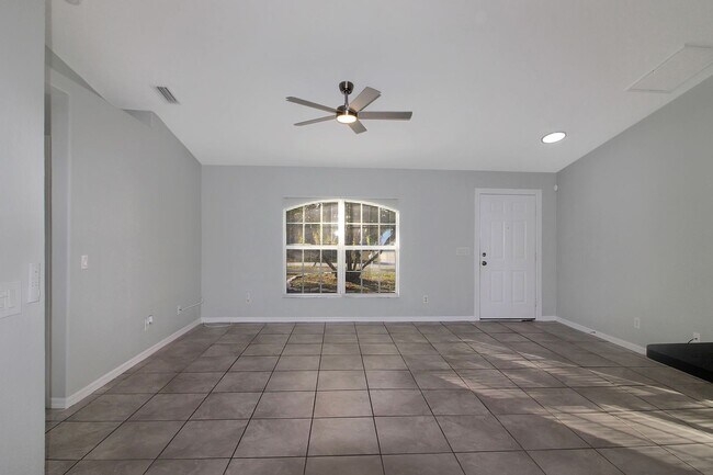 Foto del edificio - North Port Annual Home for Rent