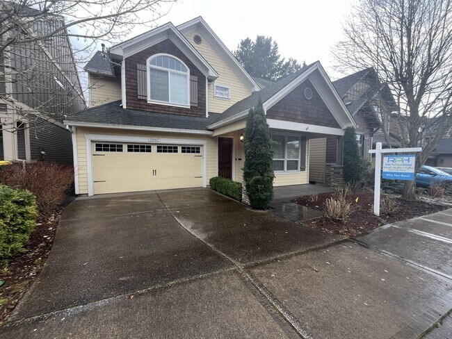 Foto del edificio - Stunning 4-Bed, 2.5-Bath Craftsman Home – 2-Car Garage, Central A/C & Fenced Patio – A Must-See!