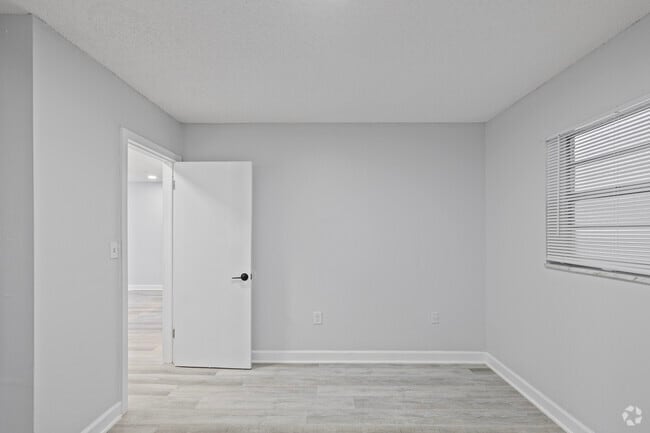 2 BR 2 BA 932 SQ FT - Bedroom - Allaire on 41st Street