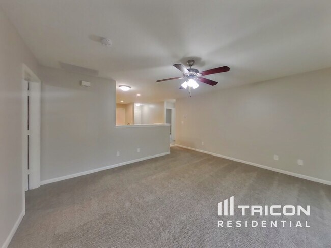 Foto del edificio - 203 Beacon Point Ln