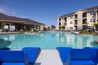 Building Photo - Clear Springs