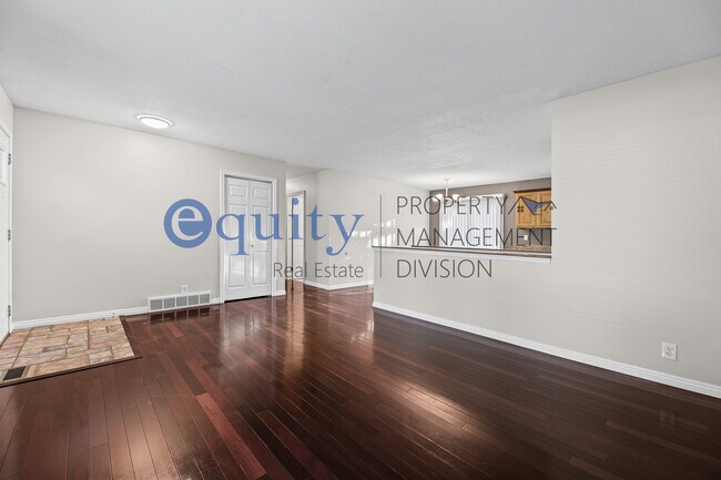 Foto del edificio - 7102 Brookhill Dr E