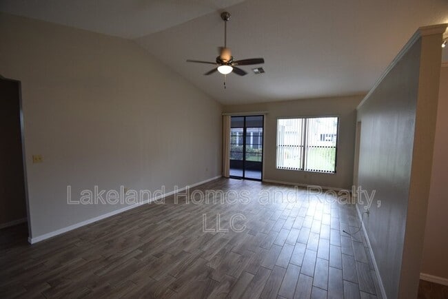 Building Photo - 6022 Crane Dr