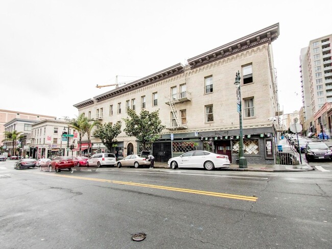 Building Photo - 1115 Polk St