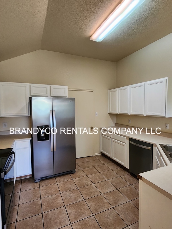 Building Photo - 3214 Rampart Loop