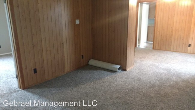 Building Photo - 3 br, 1 bath House - 1211 Campbell St.