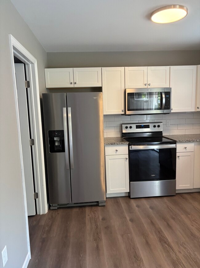 Building Photo - Richardson Rd Townhomes