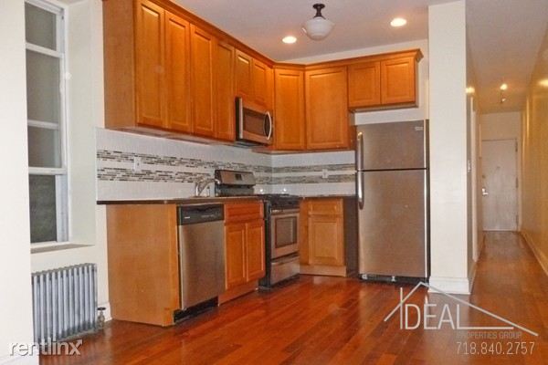 Primary Photo - 1504 Bedford Ave