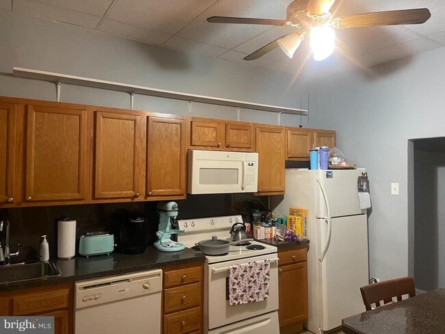 Foto del edificio - 1601 Wolf St