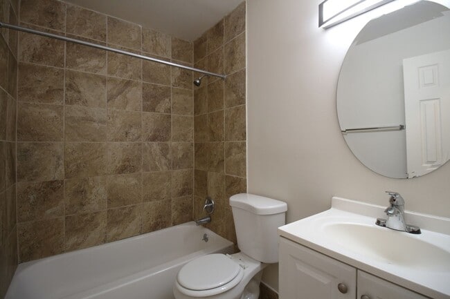 Interior Photo - Country Manor Apartments