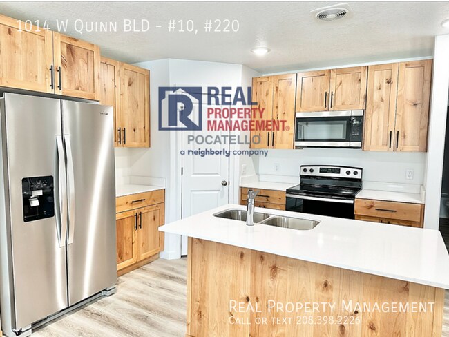 Building Photo - Brand New 3 Bedroom 2 Bath Apartment - Fib...