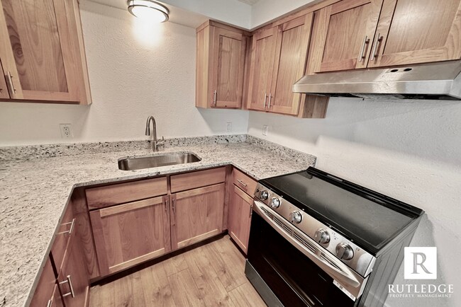 Foto del edificio - 855 E 9th St