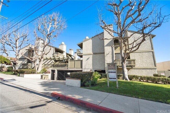 Building Photo - 220 S Prospect Ave