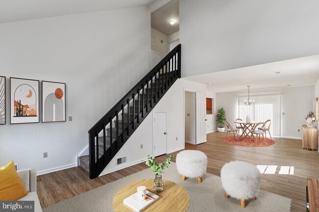 Foto del edificio - 180 Stoney Dr