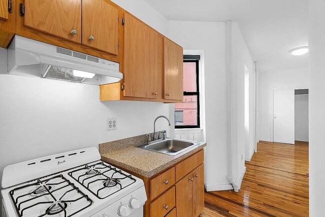 Foto del edificio - 242 Mulberry St