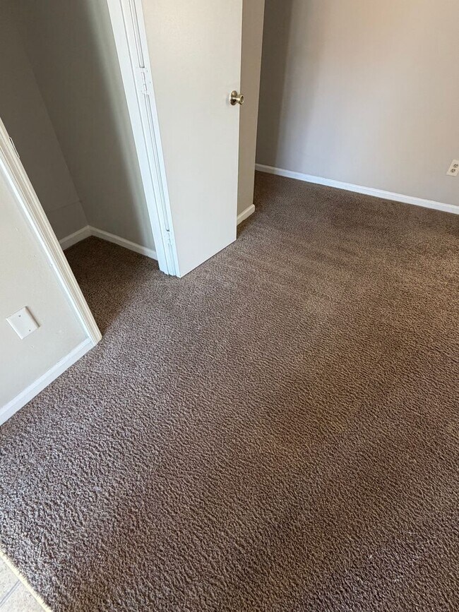 Foto del edificio - Ridgewood Subdivision Gem: 3-Bedroom Home with Fenced Yard.