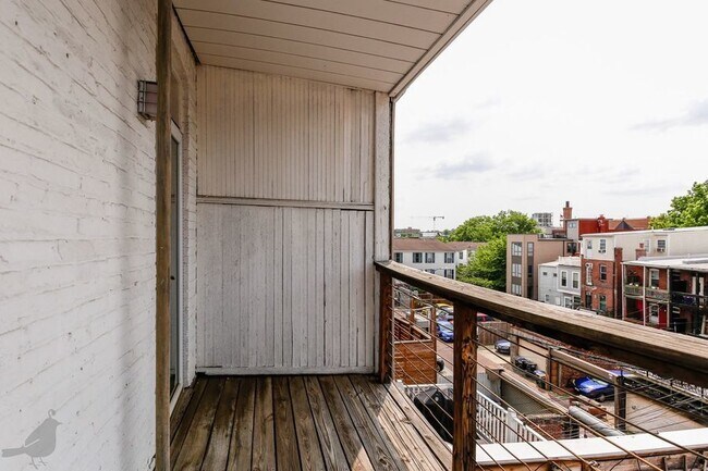Foto del edificio - 1246 Columbia Rd NW