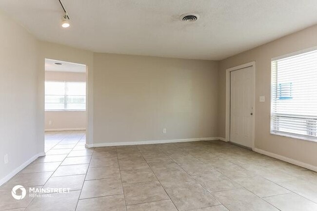 Building Photo - 3802 NW 34th St, Lauderdale Lakes, FL 33309