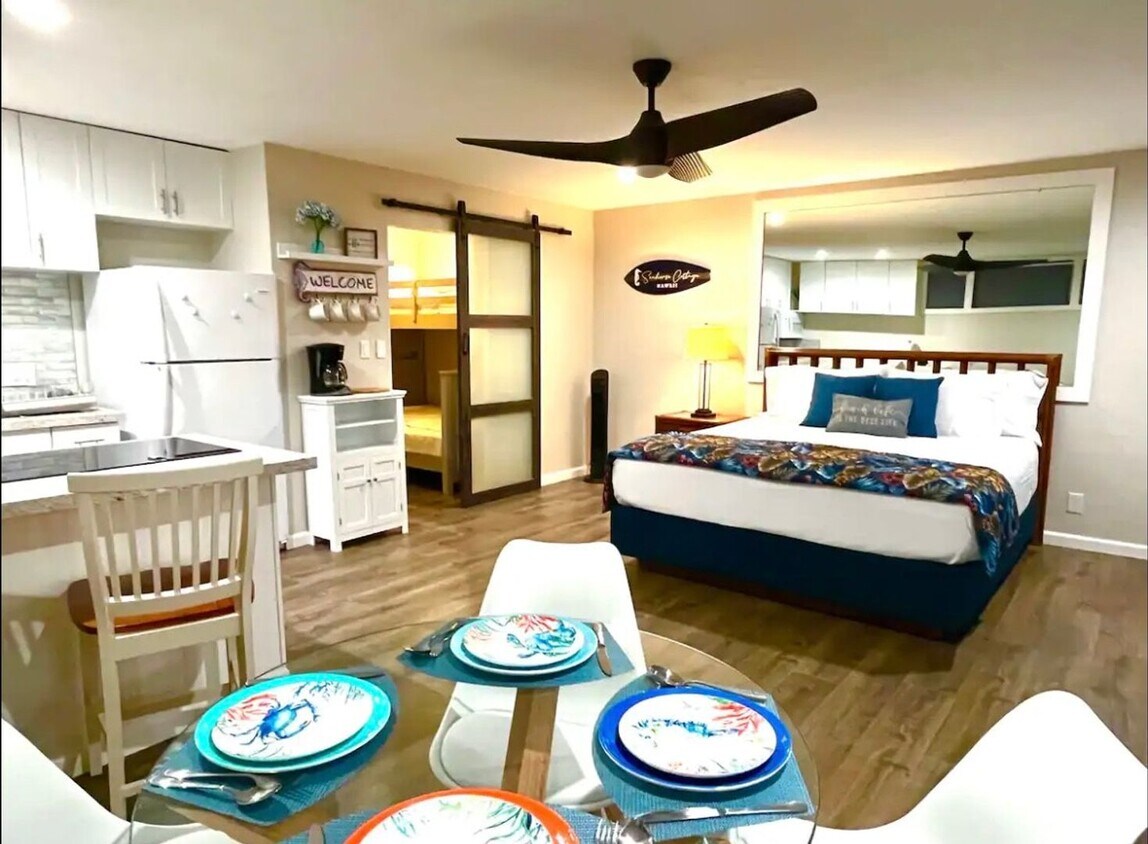 Foto principal - One Bedroom / One Bath Condo on Golf Cours...