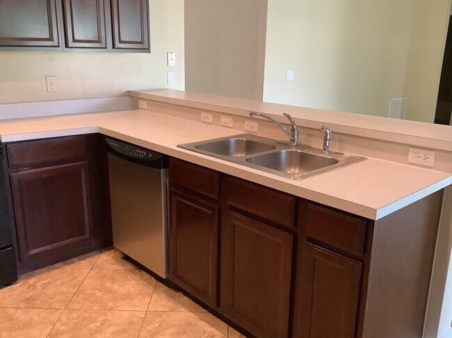 Foto del edificio - 9036 Hastings Beach Blvd