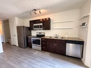 Building Photo - 964 Ringold St