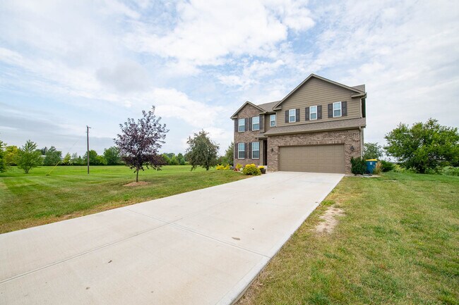 Building Photo - 950 W 600 S