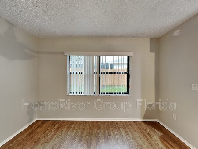 Building Photo - 7337 Cone Shell Dr