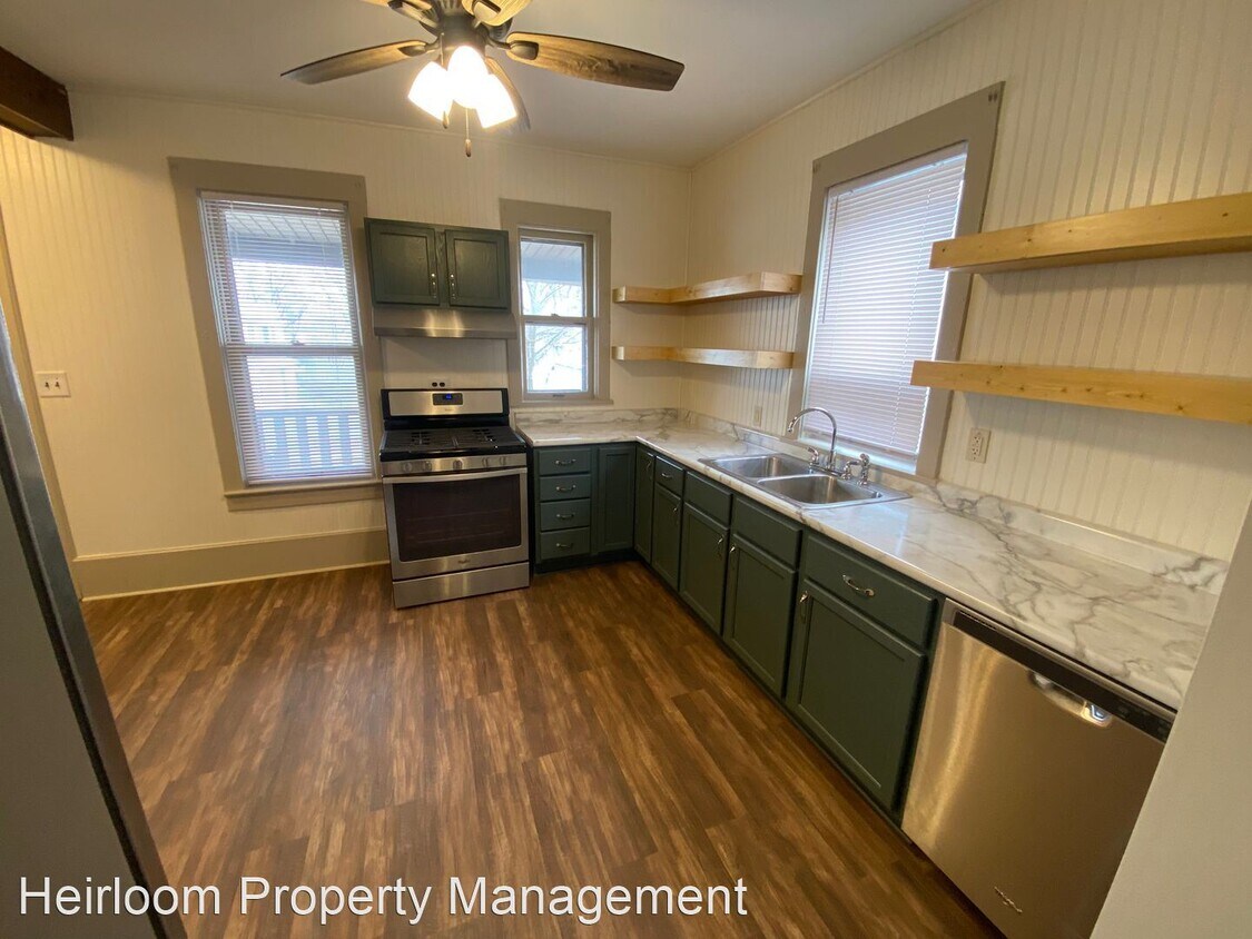 Primary Photo - 3 br, 2 bath House - 4822 W 6th St