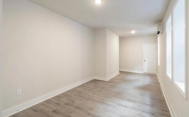 Building Photo - 1633 S Conestoga St