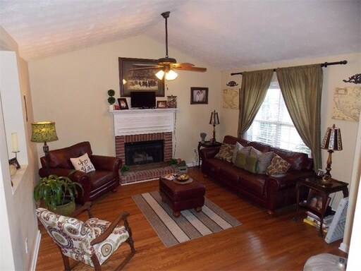 Building Photo - 43 Stiles Ct SW