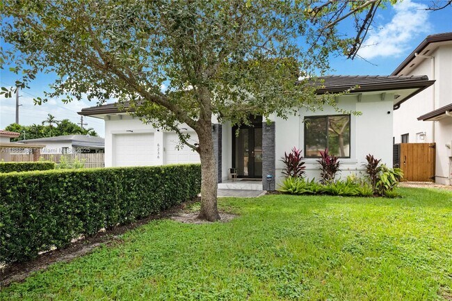 Foto del edificio - 6236 SW 26th St