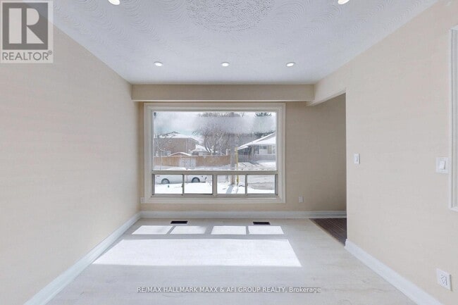Building Photo - 207 Septonne Ave