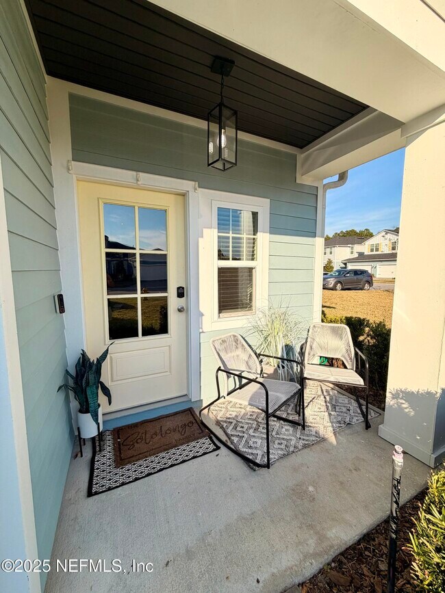 Foto del edificio - 293 Pine Bluff Dr