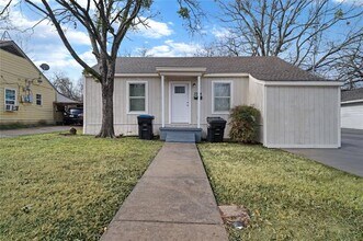 Building Photo - 3214 King St