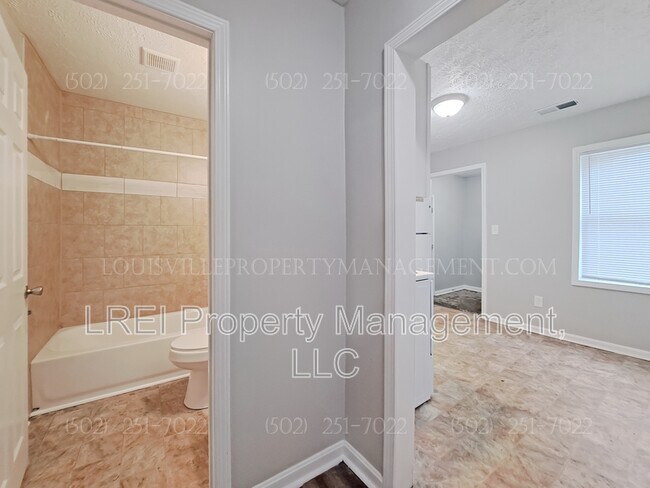 Foto del edificio - 3513 Manslick Rd