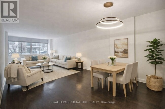 Building Photo - 335 Lonsdale Rd