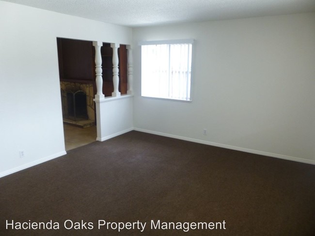 Building Photo - 4 br, 2.5 bath House - 3125 Montano Drive