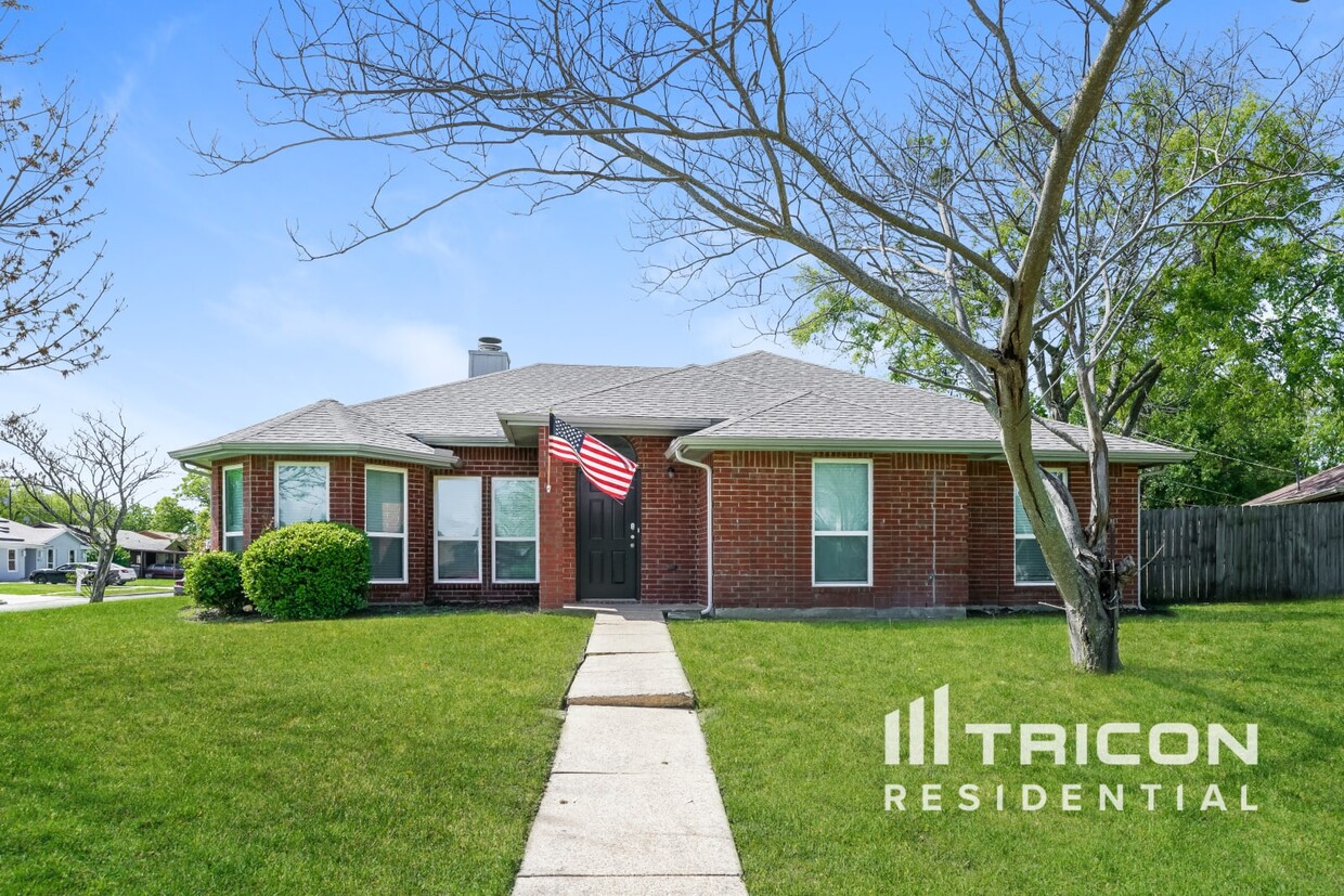 Foto principal - 2625 Rutgers Drive Lancaster TX