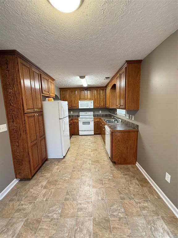 Foto del edificio - 406 James Ct