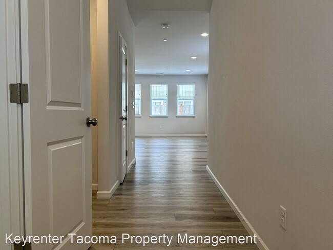 Foto del edificio - 3 br, 2.5 bath House - 8616 62nd Ave Ct SW
