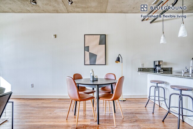 Foto del edificio - 2200 Market St