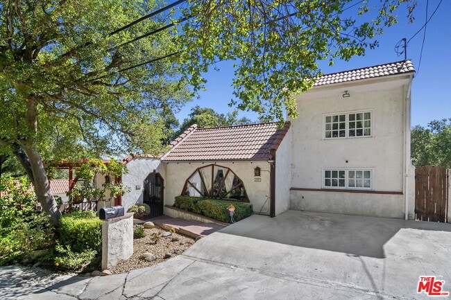Building Photo - 4322 Ensenada Dr