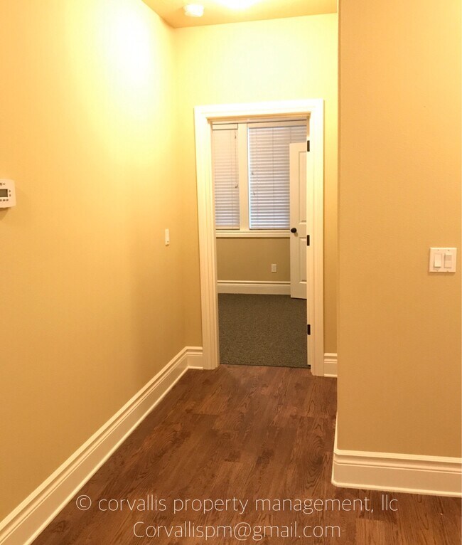 Foto del edificio - 1206 SW 53rd St