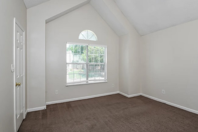 Foto del edificio - 1675 Watercrest Cir