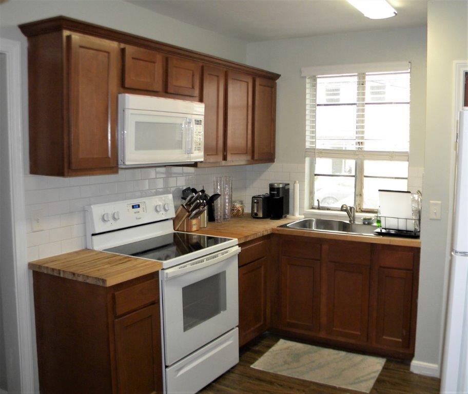 Primary Photo - 2348 Herschel St